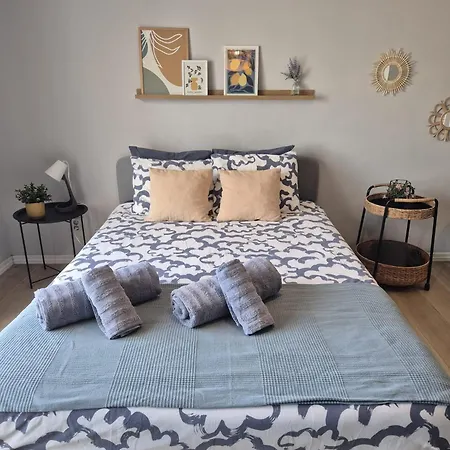 Cozy Sea View In
