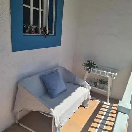 Lägenhet Cozy Sea View In